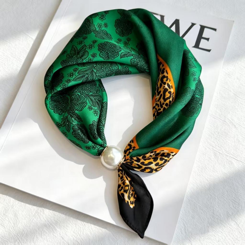 Popular Magnetic Buckle Pearl Necklace Silk Scarf Classic Striped Design Small Scarf Women's Protection Collar Anti-sun Thin Scarf