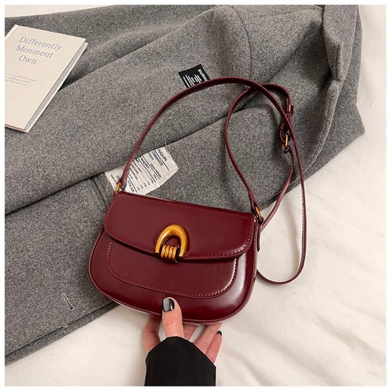 Saddle bag women's new autumn and winter versatile shoulder messenger bag women's niche design underarm women's bag small