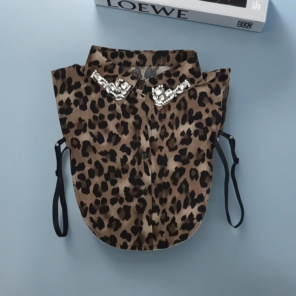 

Shirt Fashion Collar With Pearl Diamond Embellishments For Elegant Office Wear Brown B