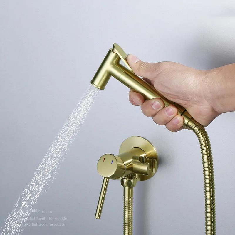 Brass Handheld Toilet Bidet Sprayer Hygienic Shower Faucet Hot and Cold Water Portable Bidet Spray Gun
