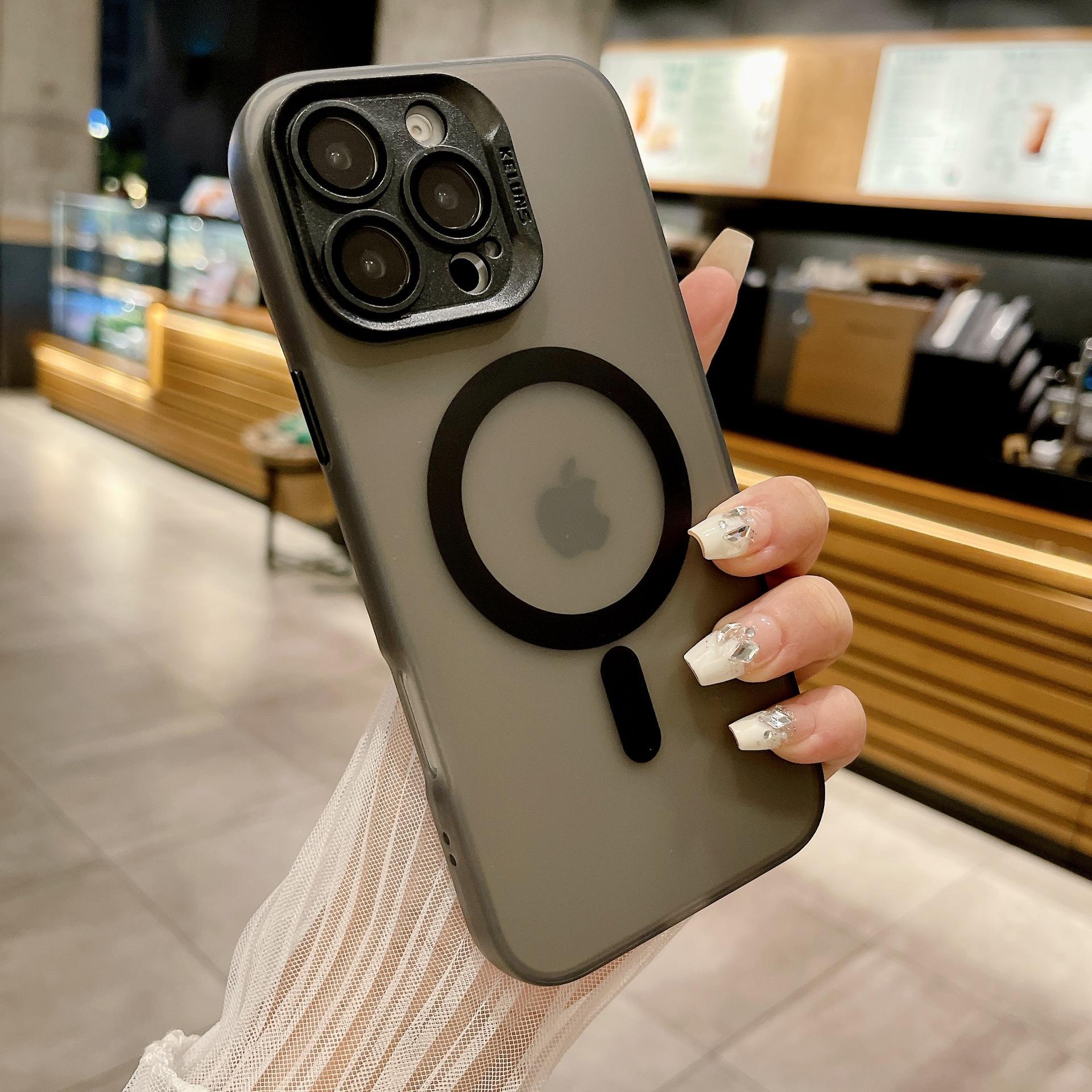 

Applicable To Apple 17 Magnetic Suction Mobile Phone Case 17promax Frosted Skin Feeling 17pro Full Inclusive Silicone 17Air Anti Fall Cover iPhone17