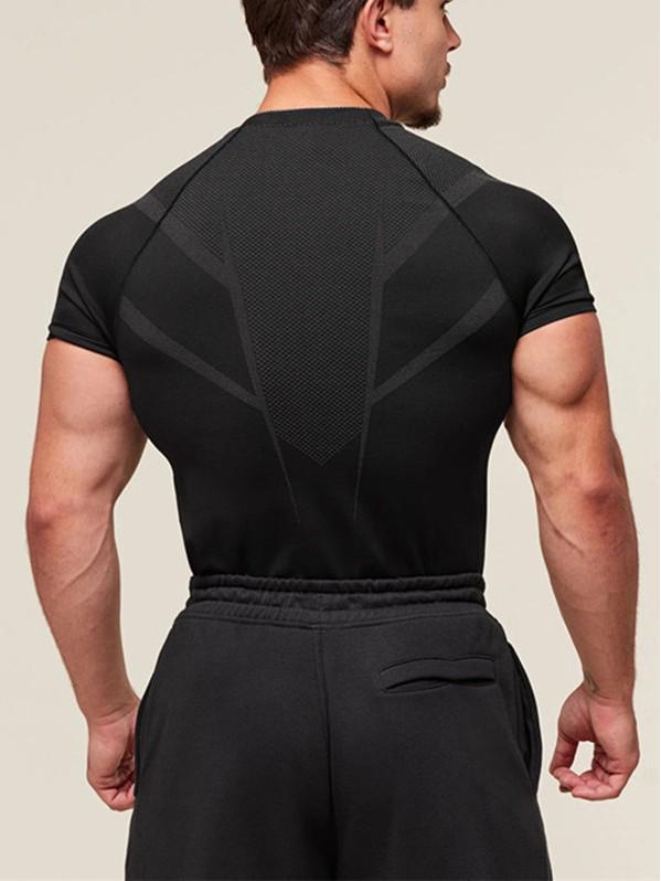 Men's Slim Fit Stretchy T-Shirt: Solid Color, Muscle-Enhancing, Short & Long Sleeve, Ideal for Training, Running, and Layering in Summer.