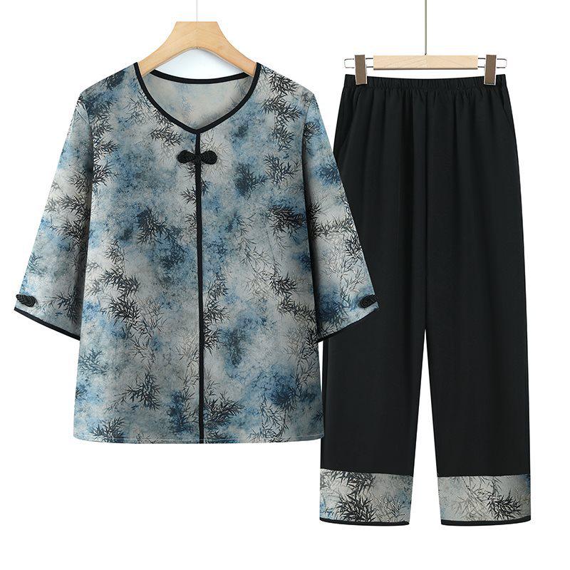 

Elegant Summer Frog-Button Two-Piece Set for Women: Loose, Chinese Style, Three-Quarter Sleeve XL (80-105 lbs)