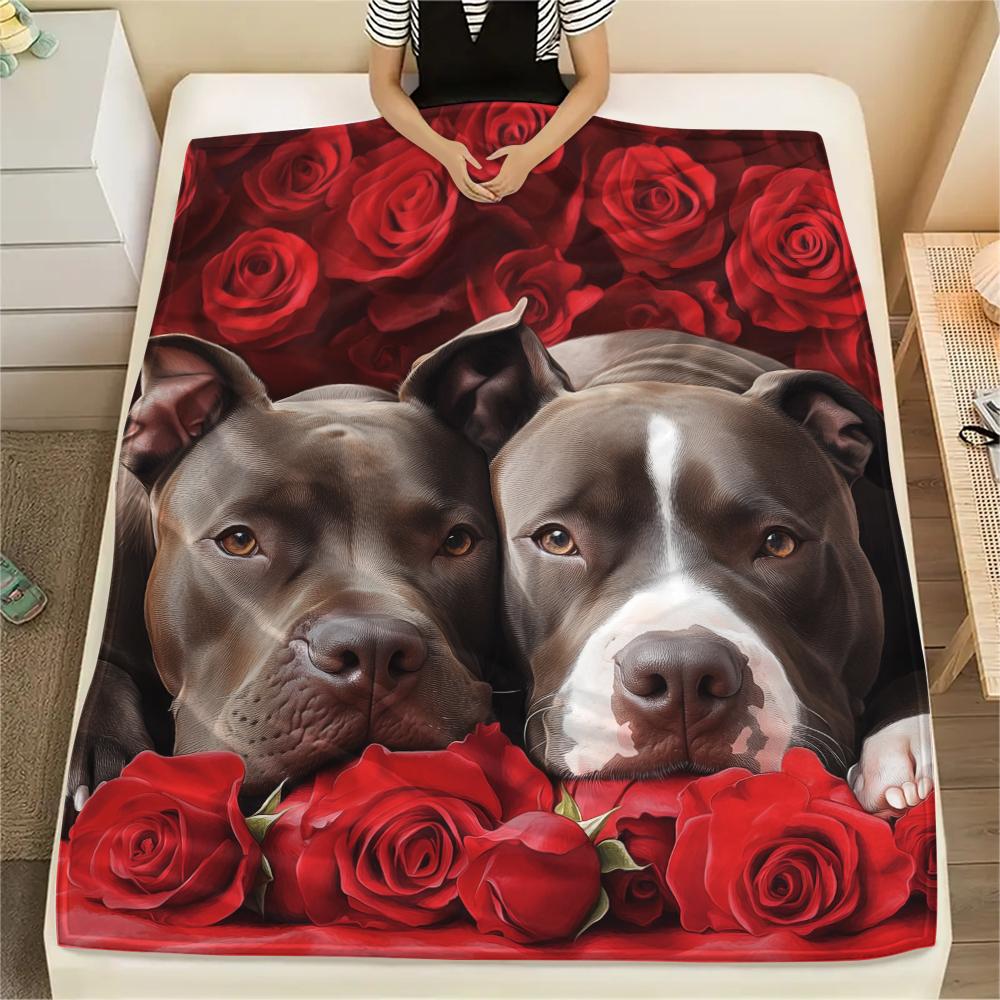 Pitbull a růže, vzor Flanelová deka, Vysoká kvalita, Pohodlná pro všechna roční období, Domácí dekorace, Teplo a pohodlí, Ideální pro dárky.