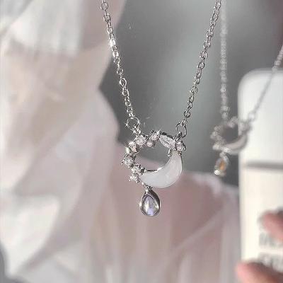 Weißer Mondlicht-Halskette für Damen Ins Leichter Luxus Nische High-End-Gefühl Schlüsselbein-Kette Mode-Geschenk für Freundin