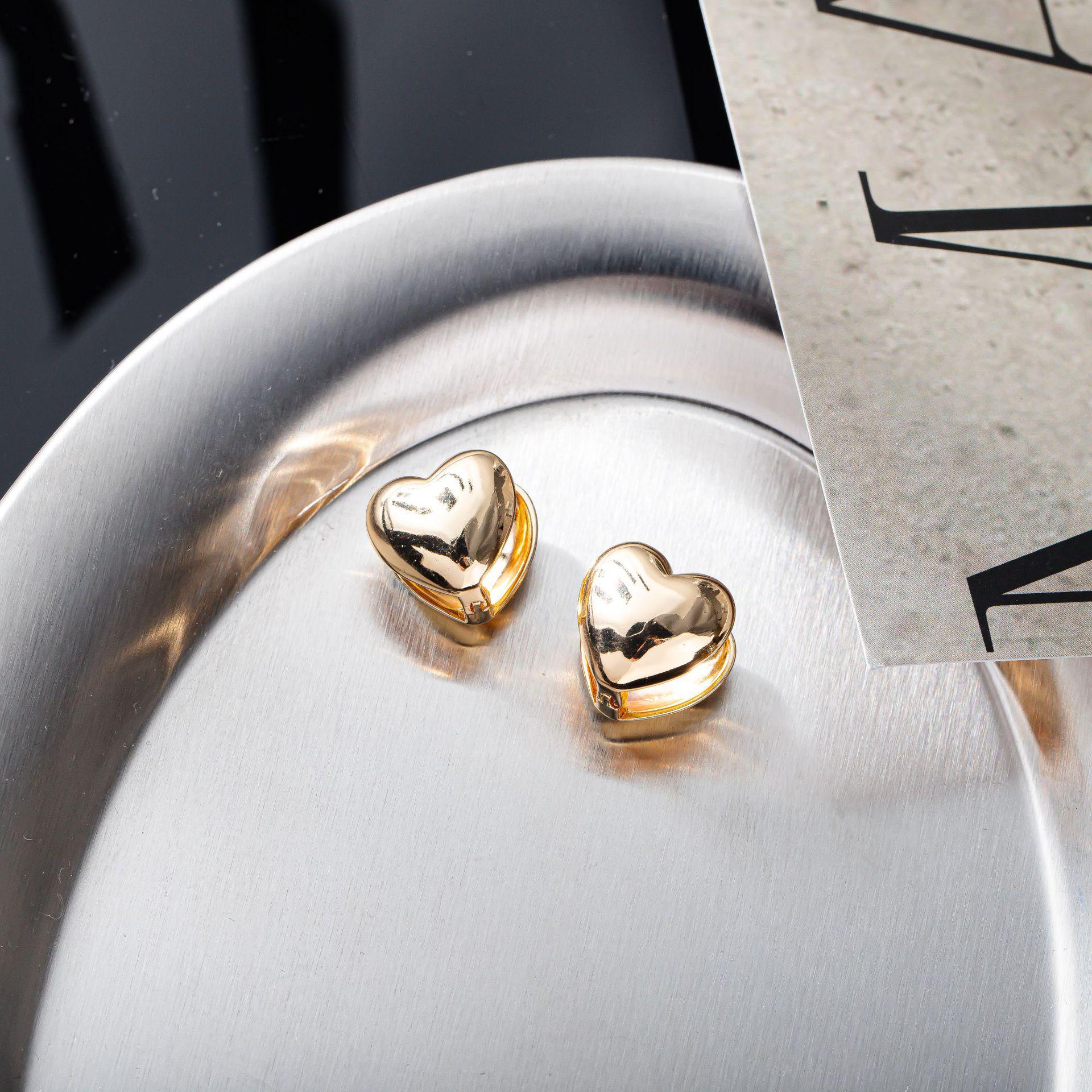 Metal Heart Earrings - South Korea Dongdaemun Design, Simple & Elegant Cold Style for Women