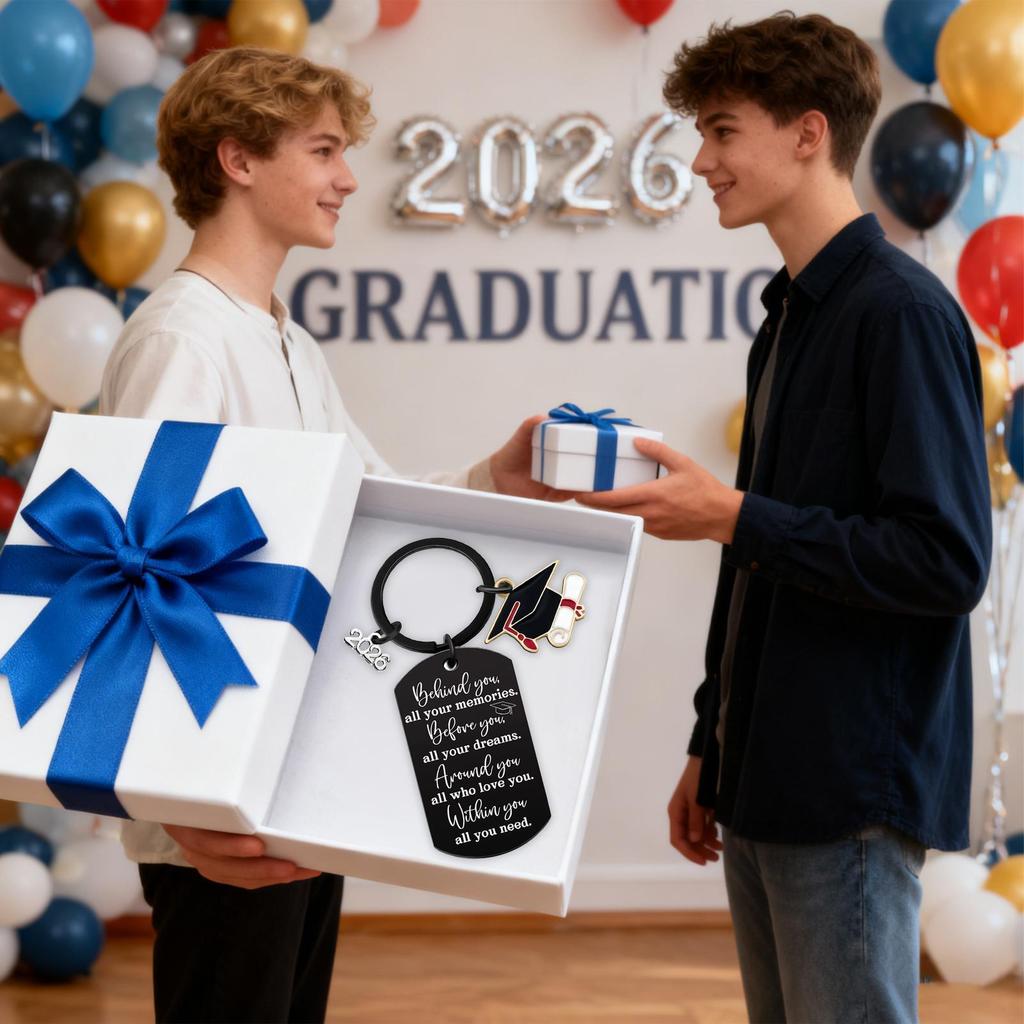 Graduation Keychain 2026 Graduate Bag Pendant Keepsake High School Graduation Keyring for College University Student Son