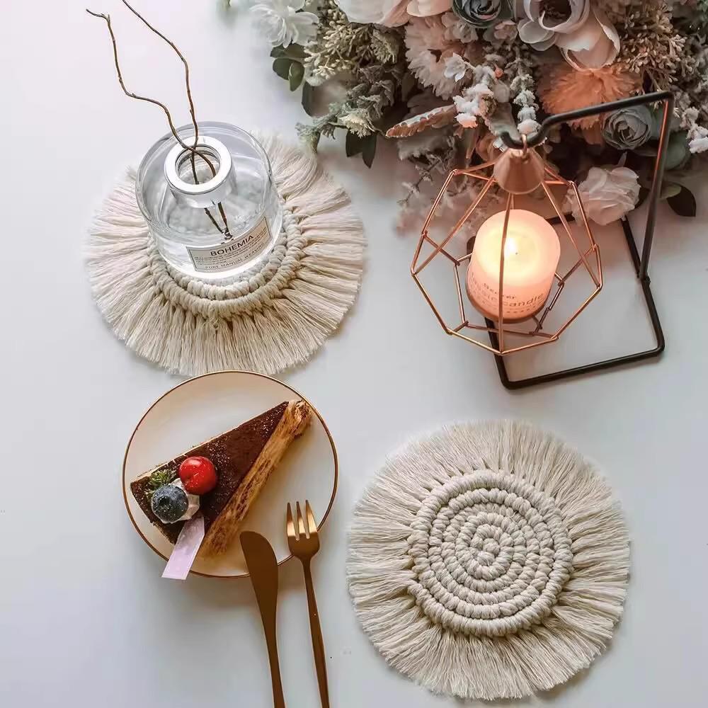 Hand-Woven White Cotton Linen Tassel Coaster - Heat Insulation Pad