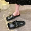 Woman Slippers Outside Square Toe Slides Flat Rhinestone Sabot Mules Shoes for Women Stylish New Fashion Designer Luxury Sandals