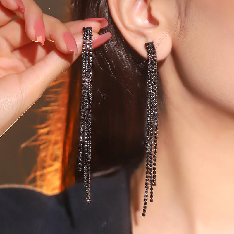 Elegant Black Long Tassel Rhinestone Earrings with Inlaid Diamonds