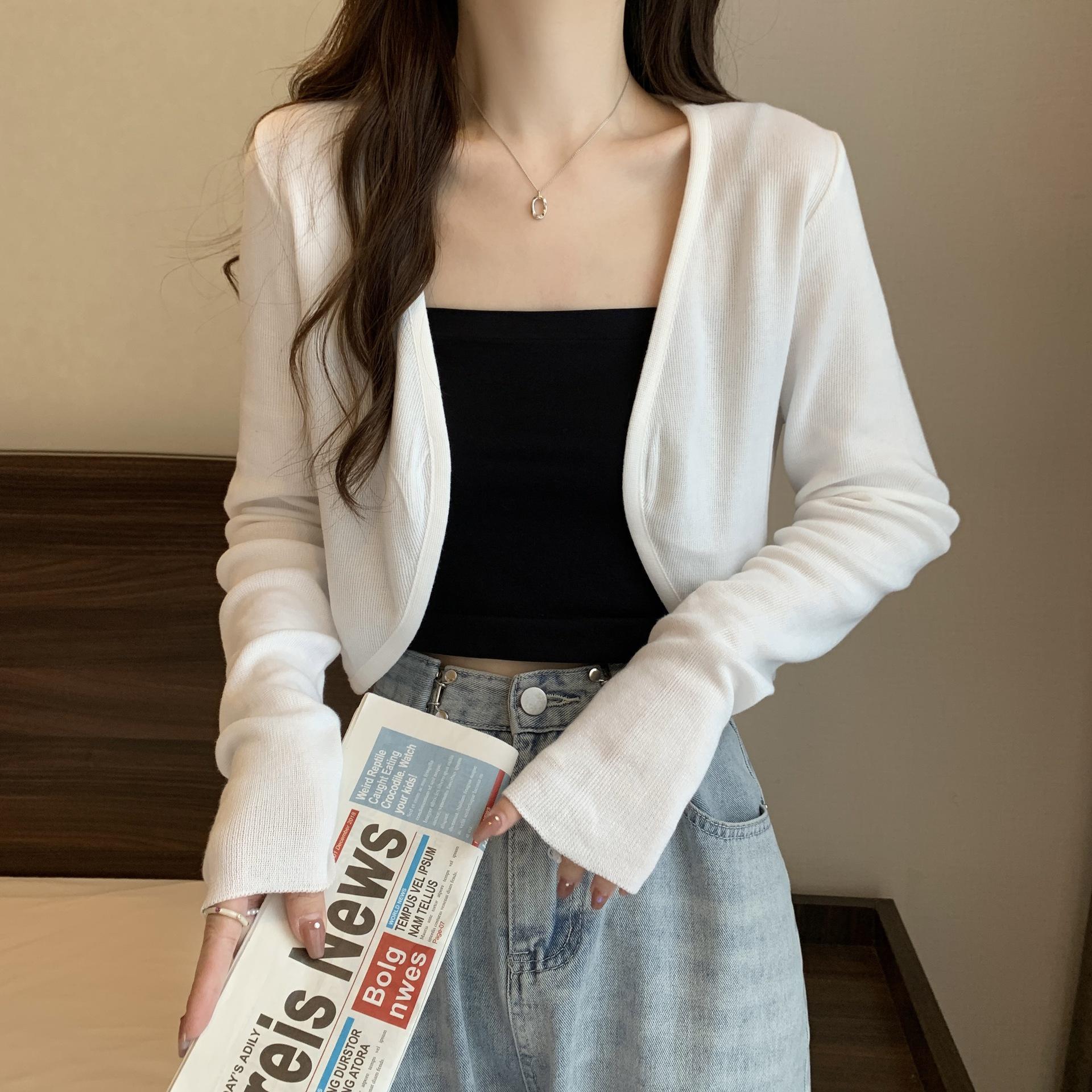 

Женский летний 2023 вязаный кардиган с кондиционером и платьем-комбинацией, накидка для защиты от солнца, модный студенческий топ. One Size белый