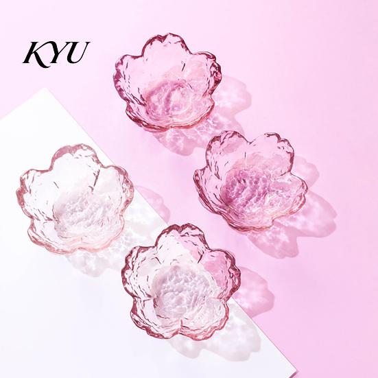 Elegant Food Plating Dish Mini Glass Cherry Blossom Sauce Dish, Japanese Style Seasoning Plate, 60ml Versatile Bowl for Snacks Capacity, Frosted