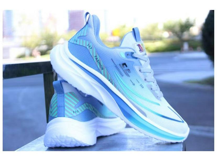 Men's Lightweight Non-Slip Athletic Shoes for Physical Education and Exams – Waterproof, Ideal for Running, Jump Rope, and Long Jump.