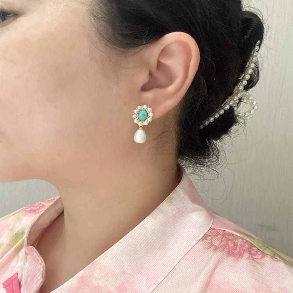 Vintage Turquoise Natural Freshwater Pearl Stud Earrings S911 Silver Needle Light Luxury High-end Earrings with Niche Design for Women