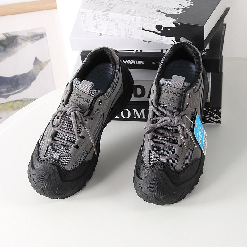 Outdoor hiking casual shoes men's lightweight shock absorption non-slip breathable fashion versatile sports shoes autumn clearance