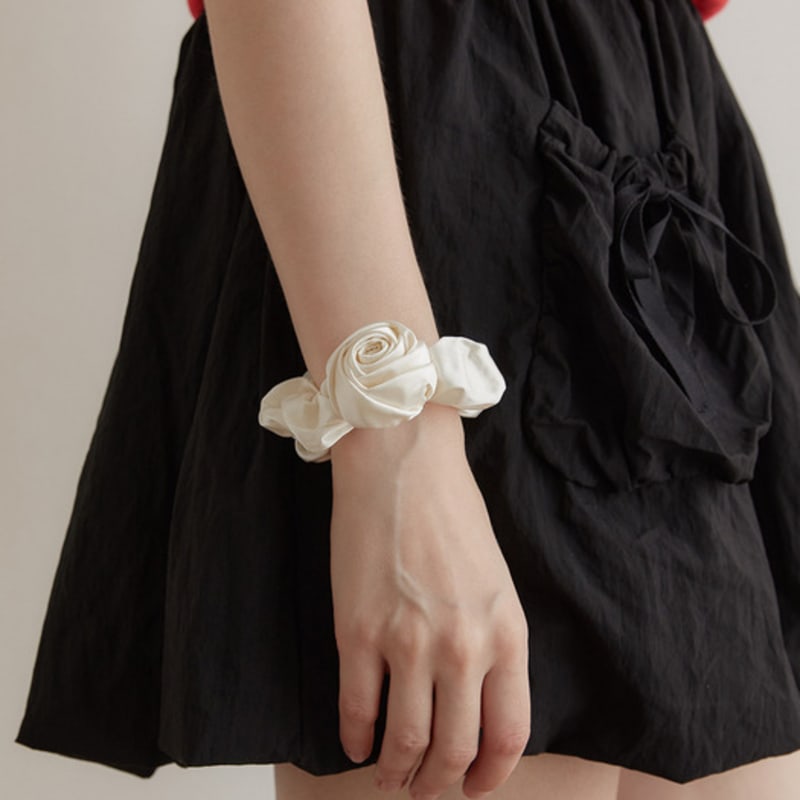 Tatiana Rosette Scrunchie HB2249