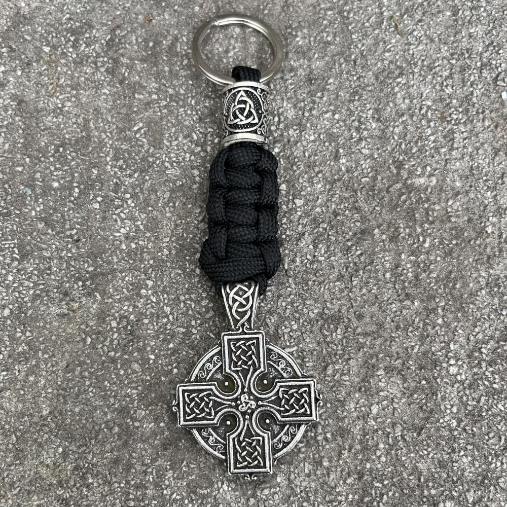 Nostalgia Norse Viking Irish Knot Cross Shield Druid Amulet Trinity Runes Beads Keychain Paracord Accessories