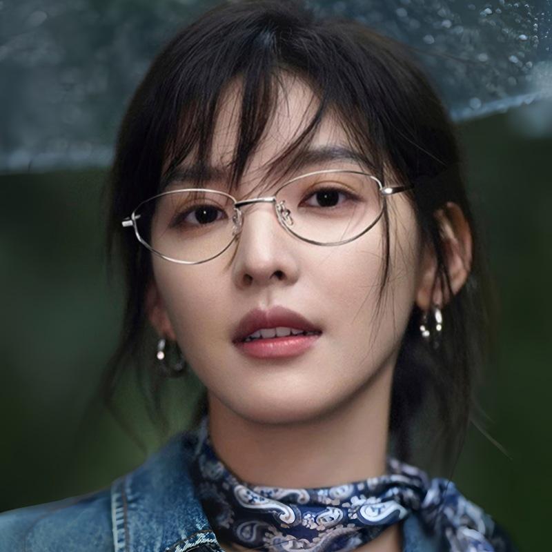 Retro Round Titanium Eyeglass Frame for Myopia - Unisex Fashionable Plain Glasses 30920