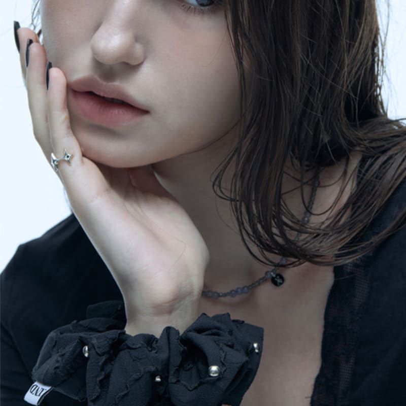 XANADU XND STUD SCRUNCHIE