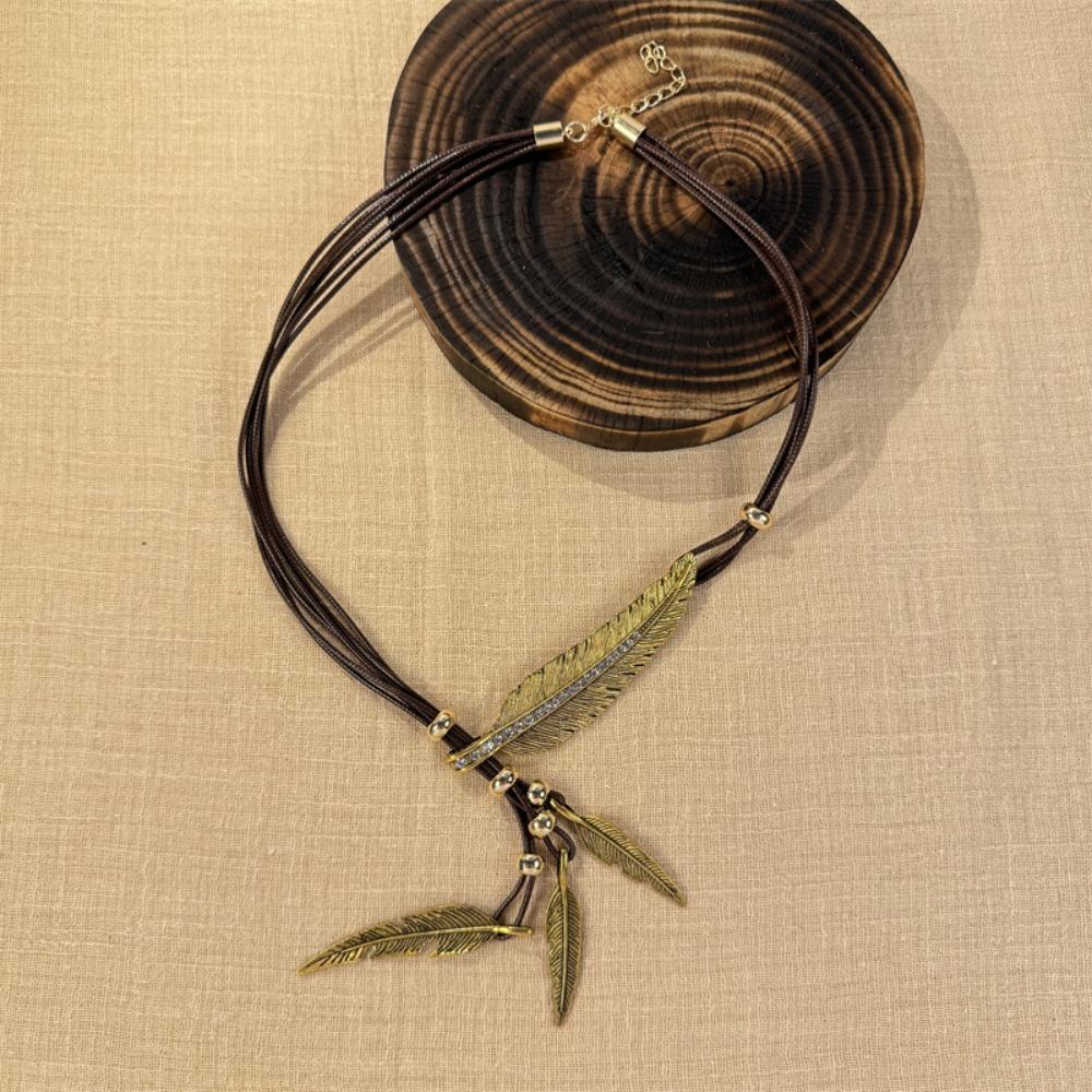 Zinc Zinc Alloy Leather Rope Tassel Necklace Rhinestone Leaves Neck Pendant Golden Feather Necklace  Gift