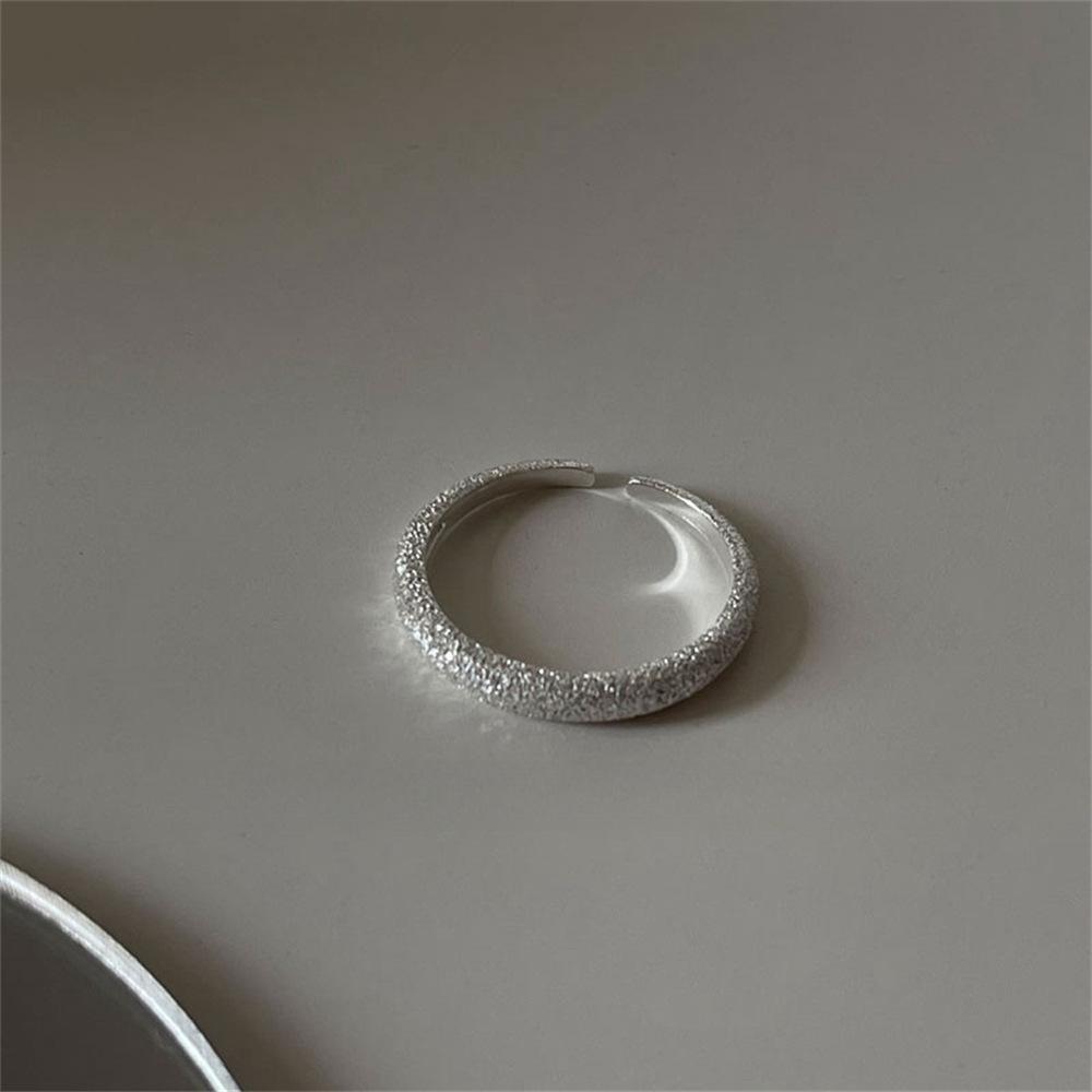 Xiaohongshu S925 Sterling Silver Women's Luxury Ring - Niche Design, Non-Fade Index Finger Fashion.