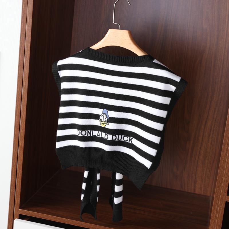 

Donald Duck Embroidered Striped Wool Shawl - Women s Lightweight Knitted Scarf & Shoulder Protector for Spring & Autumn чорний