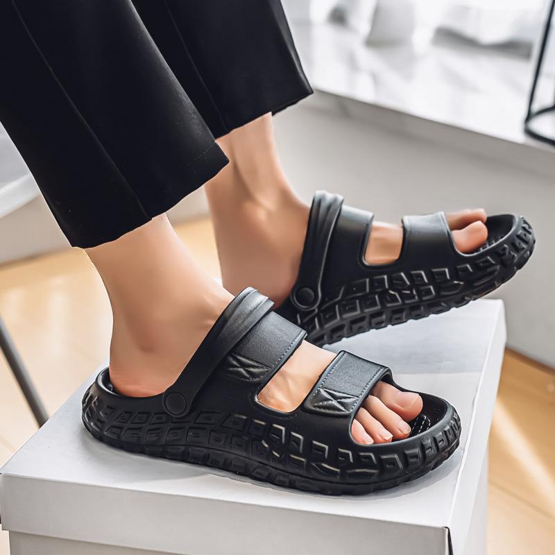 Sandals summer wear non-slip men's cool slippers fashion trend versatile thick bottom step on shit feeling comfortable beach shoes