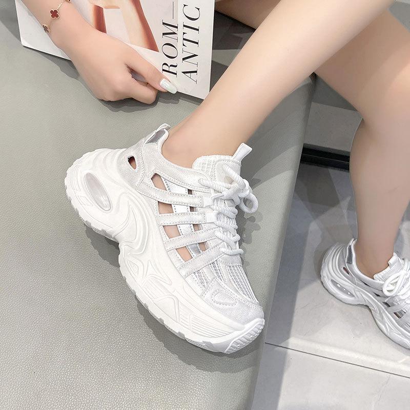 Plateau-Höherlegende Hohl atmungsaktive Schuhe Damen Herbst Dünne Nettschuhe Freizeit-Sportschuhe Taschenkopf Sandalen