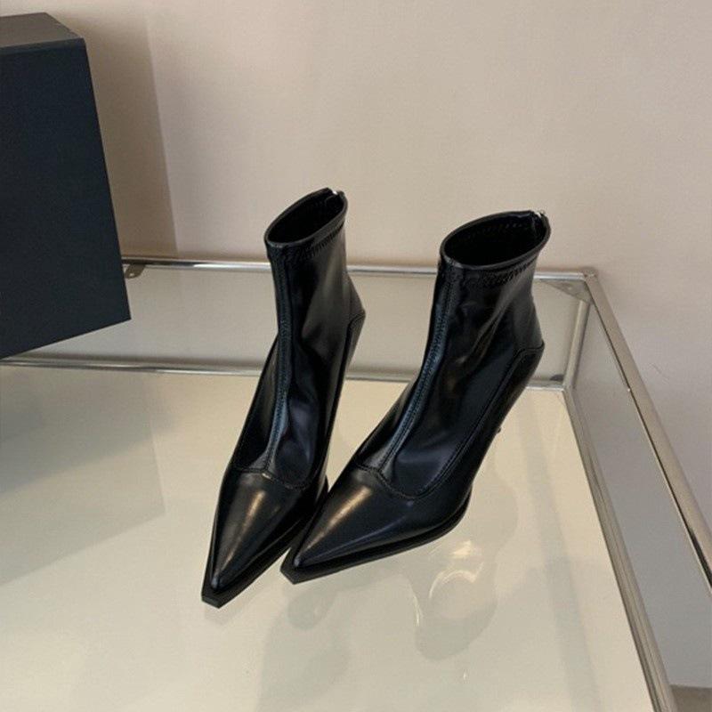 

High-heeled pointed short boots in the autumn and winter of 2024, new European and American thin-heeled splicing bare boots, thin boots, retro brown s 39 чорний