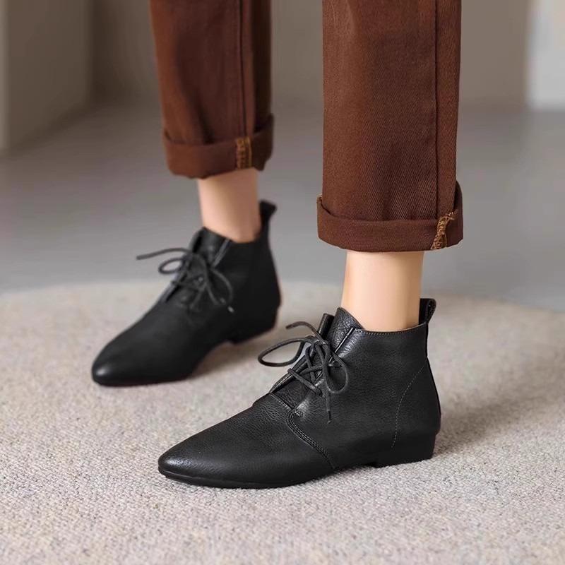 Fashion Women's Ankle Boots Solid Color Leather 2026 Autumn Fashion Pointed Toe Lace-up Flat Boots for Women Casual Retro Sewing Shoes