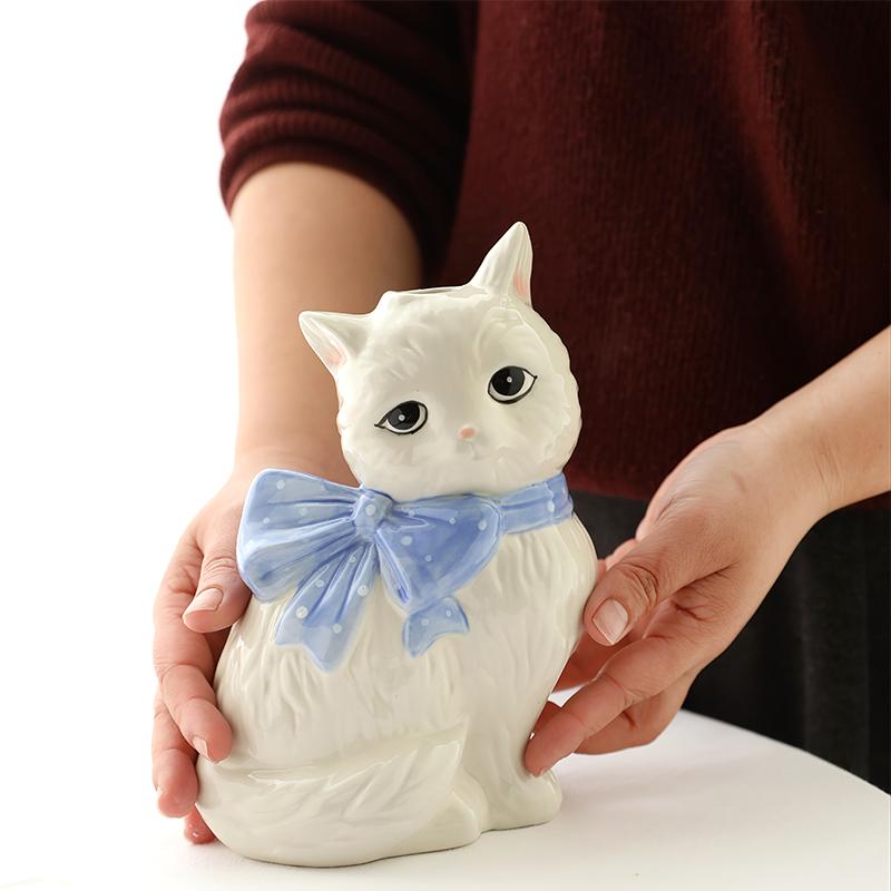1PC Decoration Cat Lover Gifts Ceramic Vase Hand-Drawn Polka Dot Bow Tie Cute Small Diameter Aesthetic Cat Shape Artistic 20x14cm