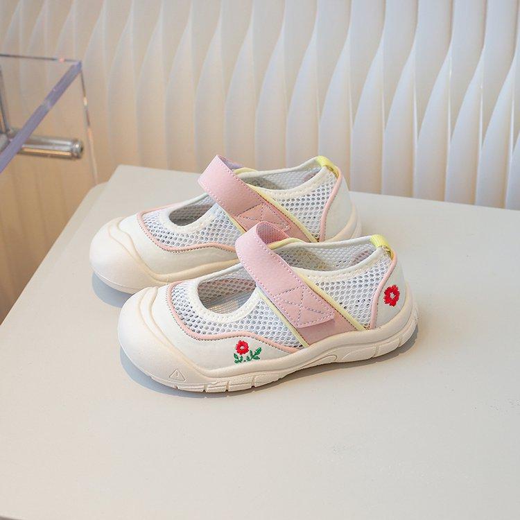 

Girls sports shoes 2025 spring and summer new children s casual mesh shoes breathable soft sole children s fashion big head shoes 36 розовый
