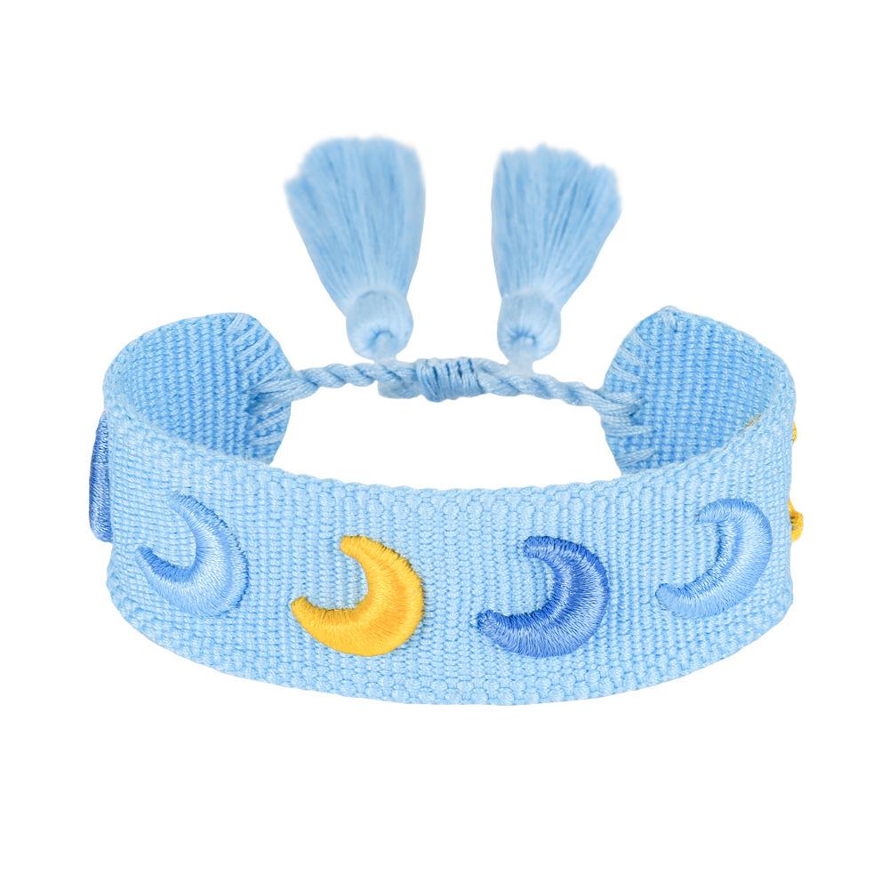 3D Heart Embroidery Tassel Bracelet: Hand-woven Friendship Gift