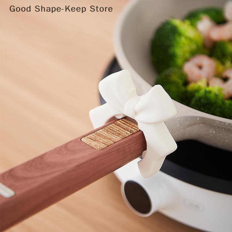 Bow Spatula Holder, Silicone Bow Shaped Spoon Rest,Anti-Scalding Silicone Utensil Holder, Spoon Holder For Pot Silicone Clip