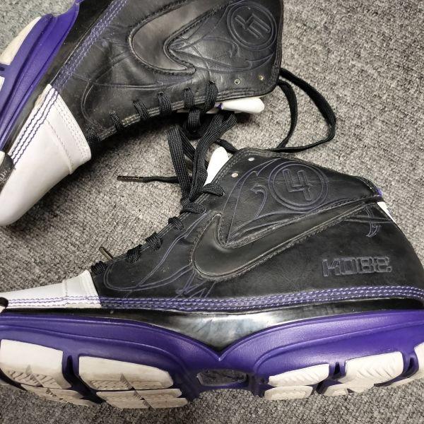 Nike Zoom Kobe 2 Lite buty skórzane za kostkę US8.5 26.5 biało-fioletowe(UŻYWANY)