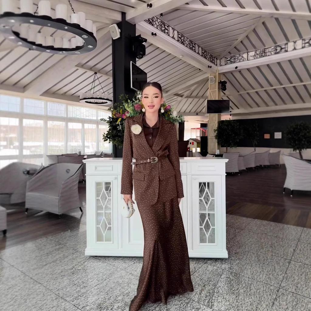 Summer 2025 Elegant Two-Piece Set: Stylish Blazer & High-Waisted Skirt