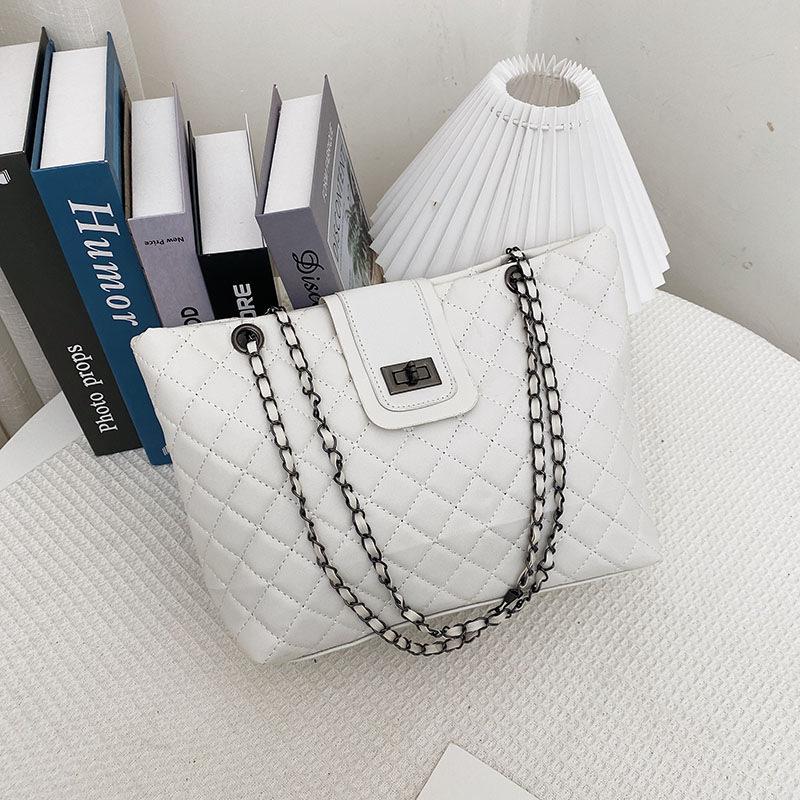 Late Autumn New Bag Large Capacity Women's Chain Bag Oblique Span Portable Tote Large Bag Light Luxury