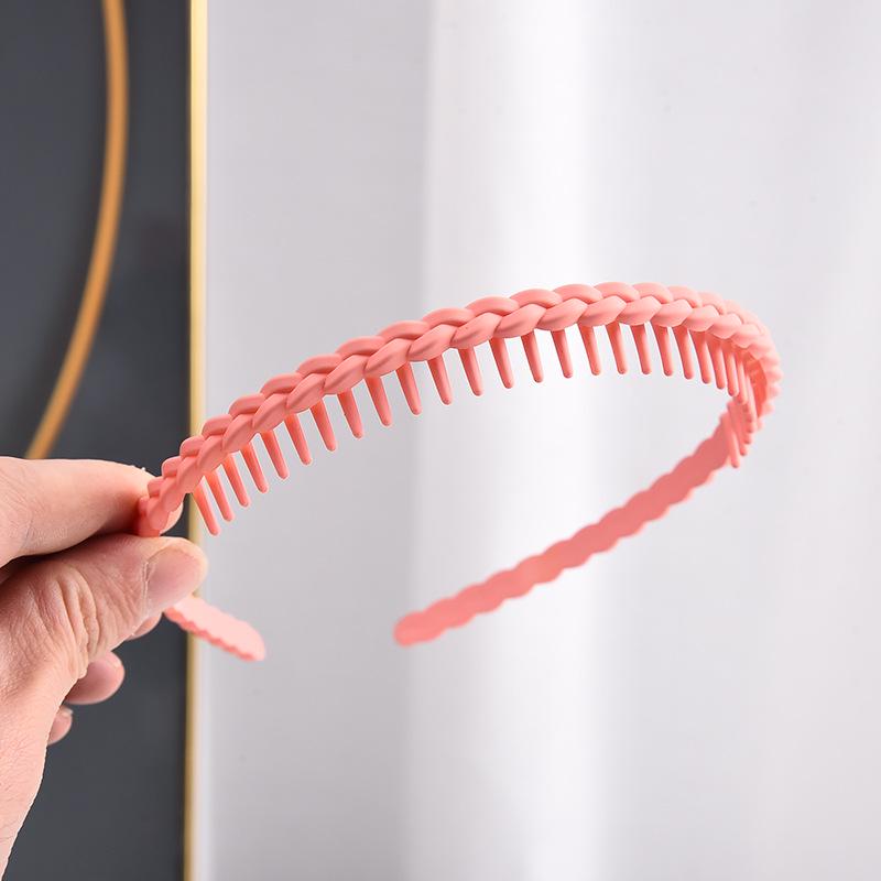 Women’s Non-Slip Hair Hoop with Teeth - 2023 Style Face Washing Headband and Hairpin Bundle