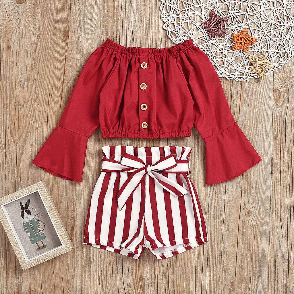 

Футболка с открытыми плечами и рюшами для маленьких девочек, топы, полосатые шорты, наряды 120 красный