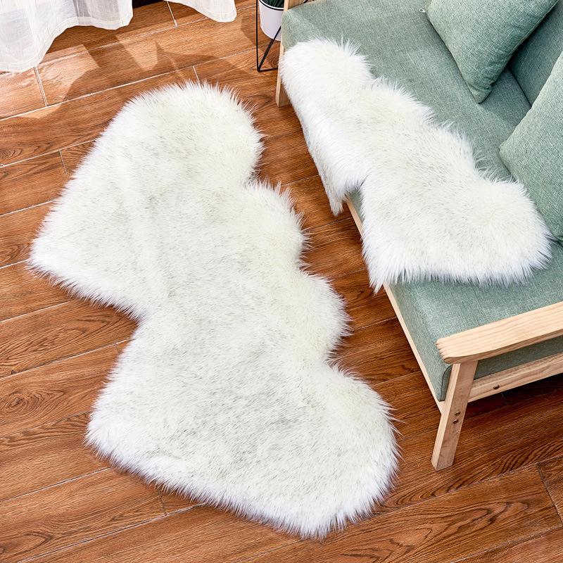Modern Heart-Shaped Faux Wool Rug – Long Pile Mat for Bedroom & Living Room
