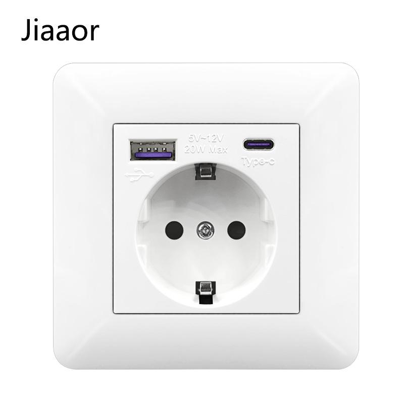 16A White German-Style Double Gang Wall Socket Panel with USB & Type C, European Standard.