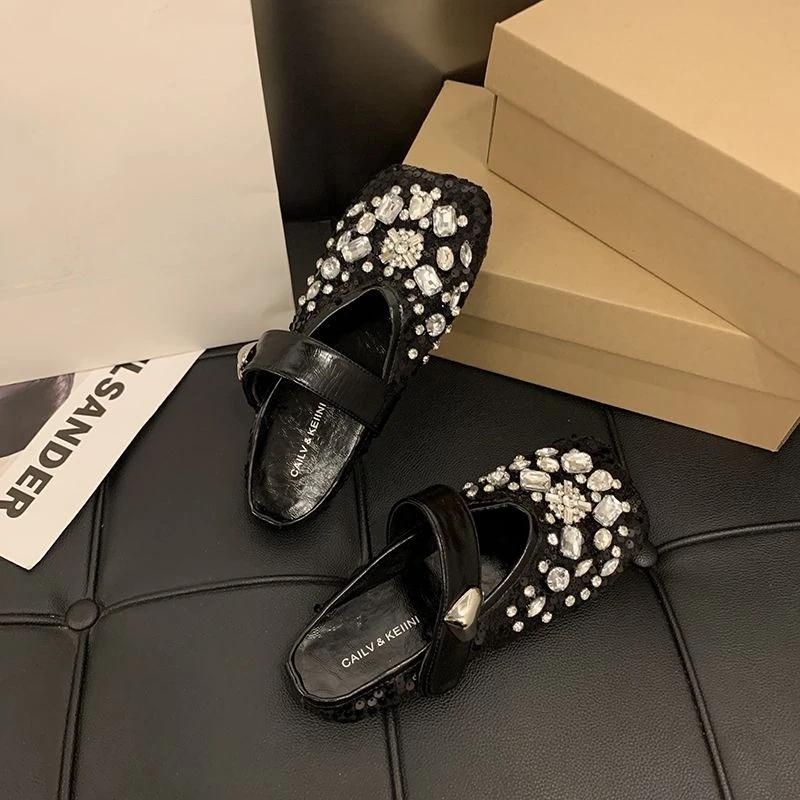 Fashion Slides Flat Square Toe Women's Slippers and Ladies Sandals On Sale Summer Footwear Wholesale Clappers Korea Style Stylish Shoes