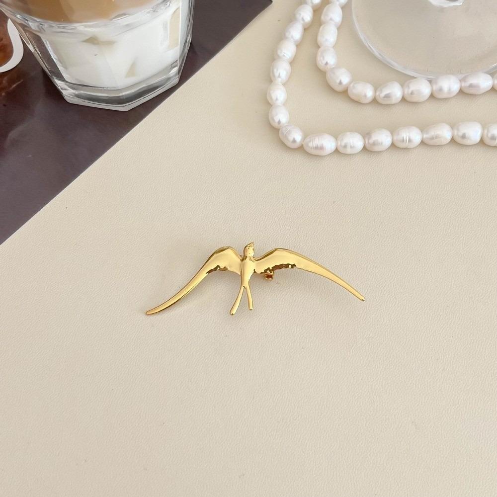 Copper Swallow Brooch Stainless Steel Birds Badge Exquisite Peace Dove Pin Suit Accessory