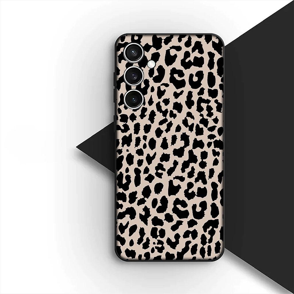 Stalking Wolf Art Tiger Silicone Phone Cover for Motorola Moto Edge 70 60 Fusion NEO Pro G Stylus G56 G96 G04 G05 20 Soft Case