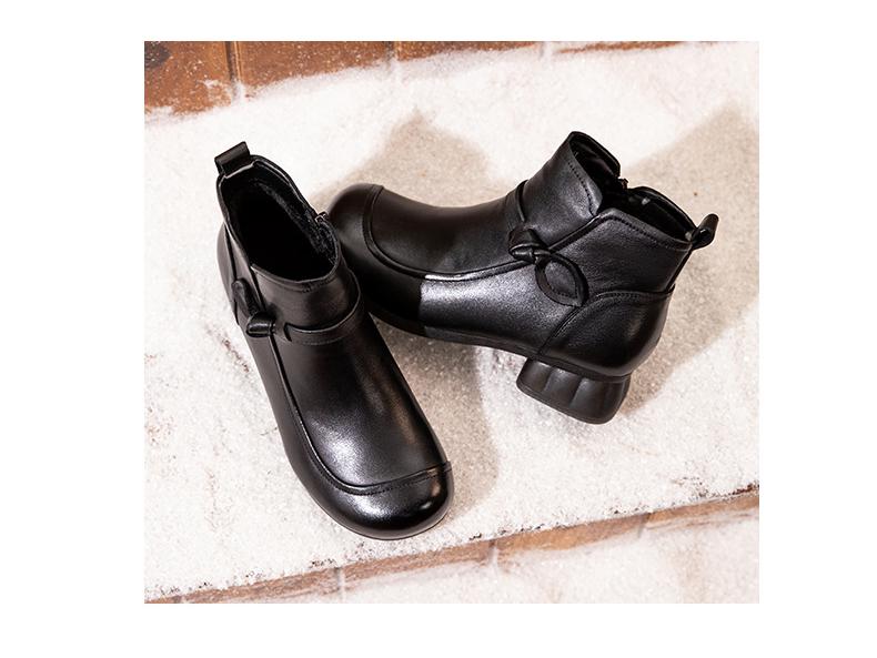 2025 Winter Etnische Geborduurde Handgemaakte Enkellaarzen met Retro Dikke Middelhoge Hak en Zachte Zool in Grote Maten