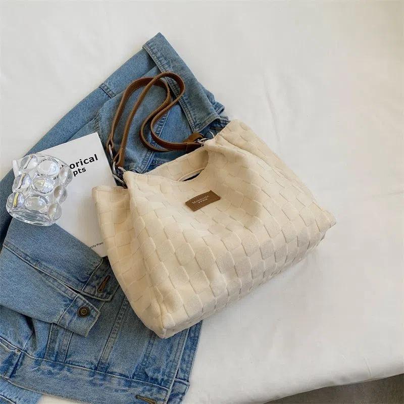 Spot 2025 women's bags fashion canvas bags shoulder armpit bags class commuting versatile portable tote bags