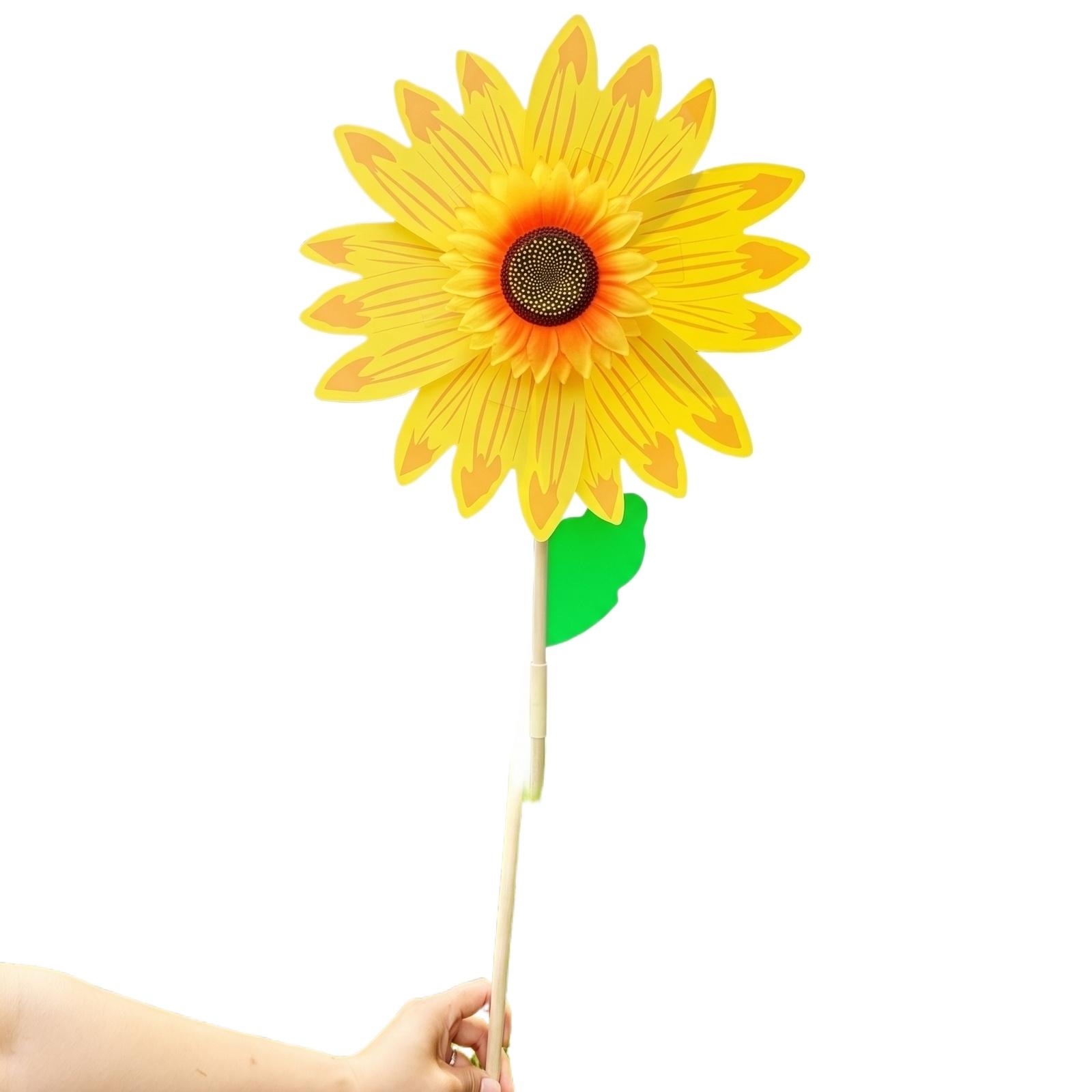 

Outdoor Garden Wind Spinner Sunflower Shaped Decorative Yard Ornament with Rotating Blades for Lawn Patio and Landscape Decoration One Size жовтий