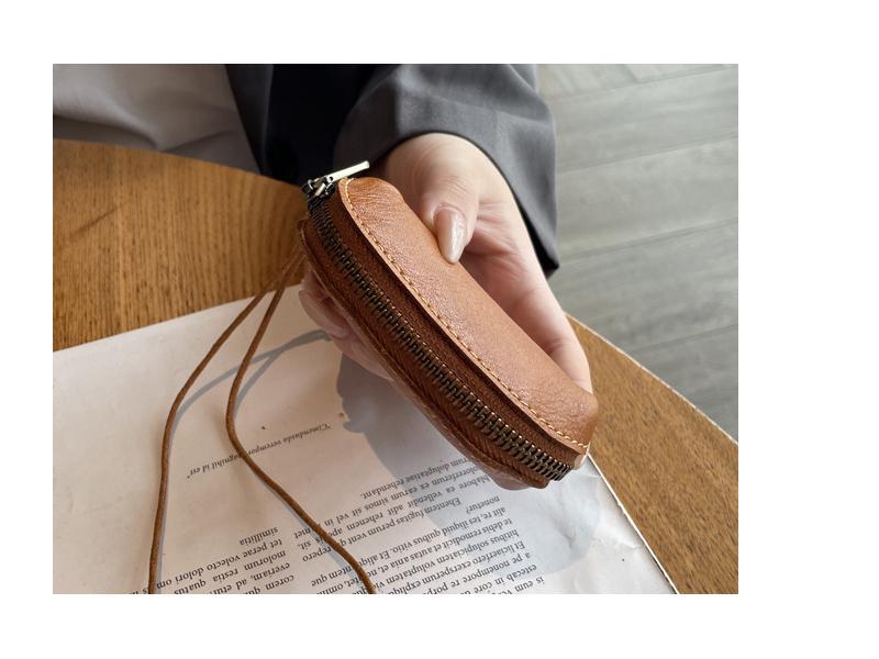 Vegetable-Tanned Leather Kisslock Mini Coin Purse - Versatile Neck-Hanging Dumpling-Shaped Wallet