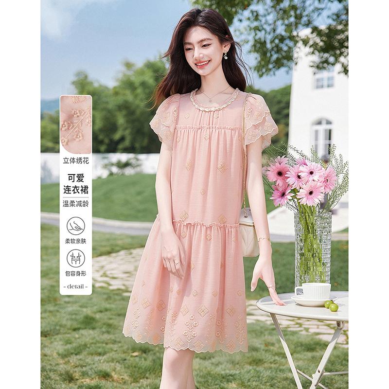 Summer dress with lotus leaf sleeves, loose cake skirt, slimming short skirt