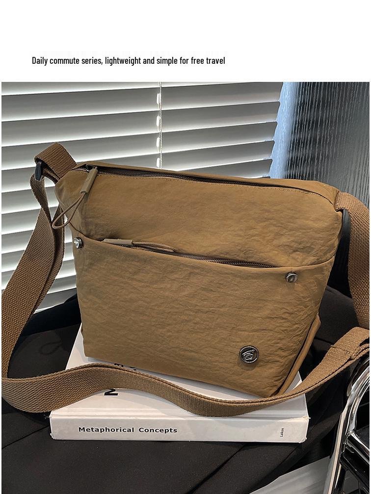 Women's Casual Nylon Crossbody Bag: Large Capacity, Lightweight, Versatile for Travel and Commuting.
